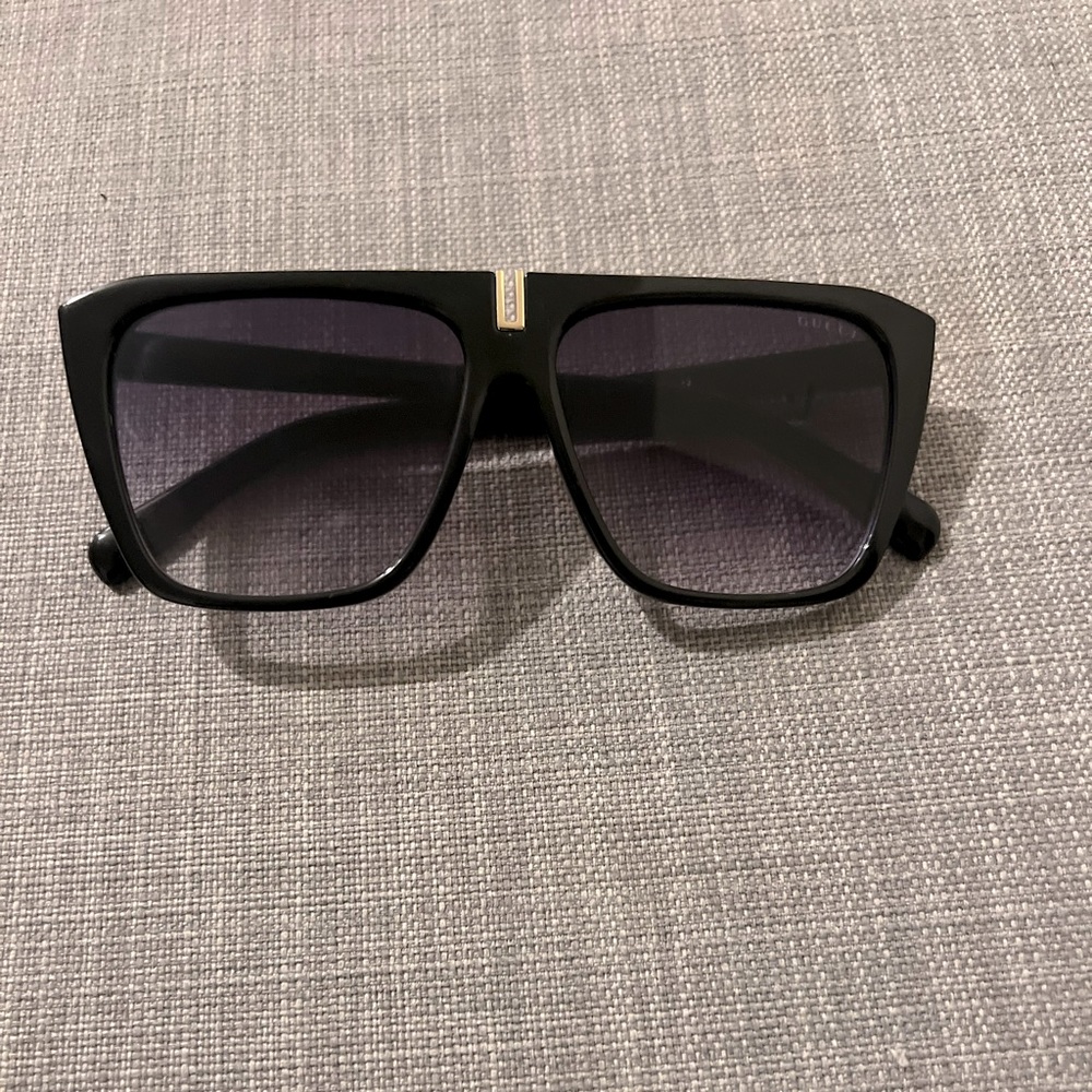 Women Gucci sunglasses